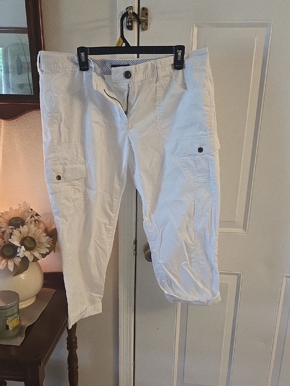 Tommy Hilfiger White Women's Cargo Bermuda Shorts Sz 16